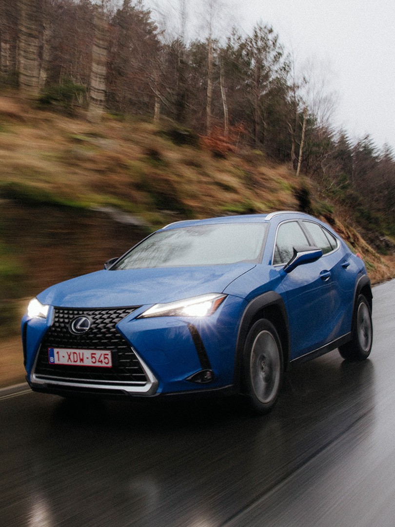 ΓΝΩΡΙΣΤΕ ΤΟ LEXUS UX