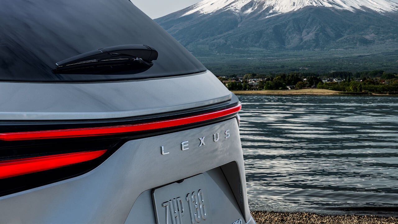 2022-lexus-all-new-nx-badge-reveal-1280x720_tcm-3158-2296435