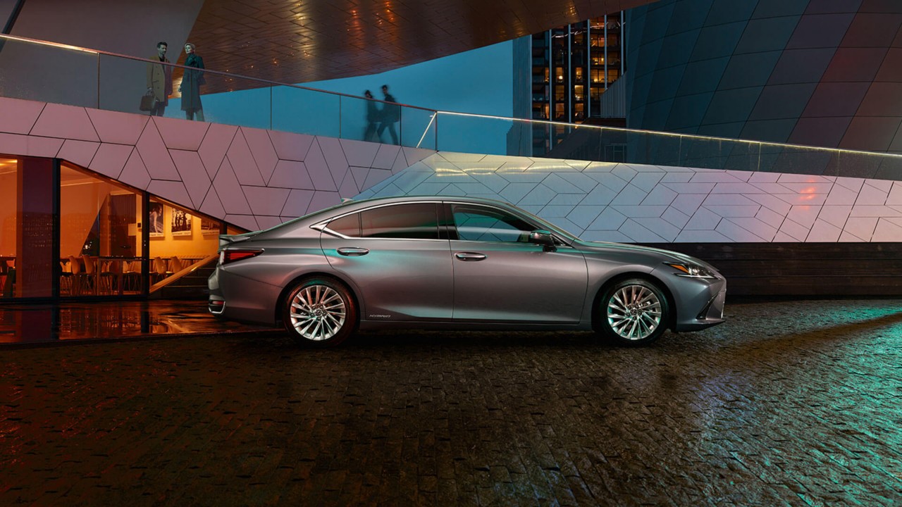 Lexus ES