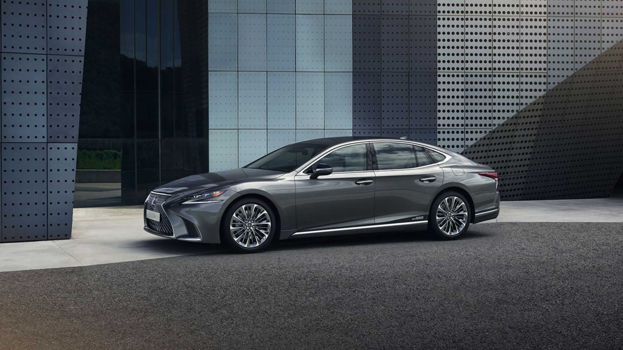 Lexus LS